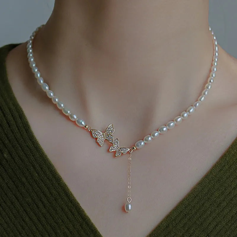 Retro Elegance Pearl Clavicle Necklace