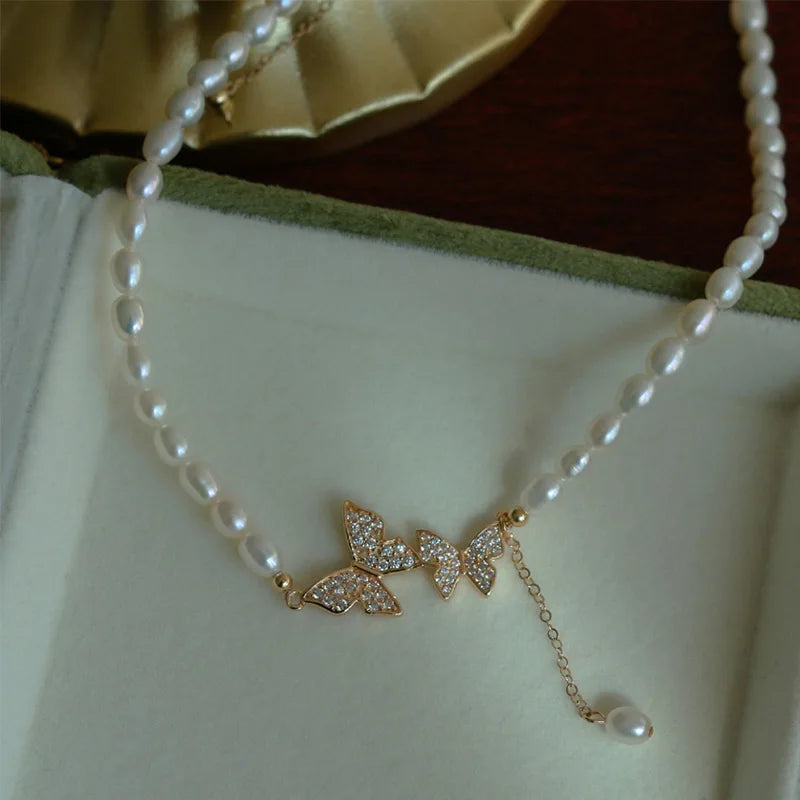 Retro Elegance Pearl Clavicle Necklace
